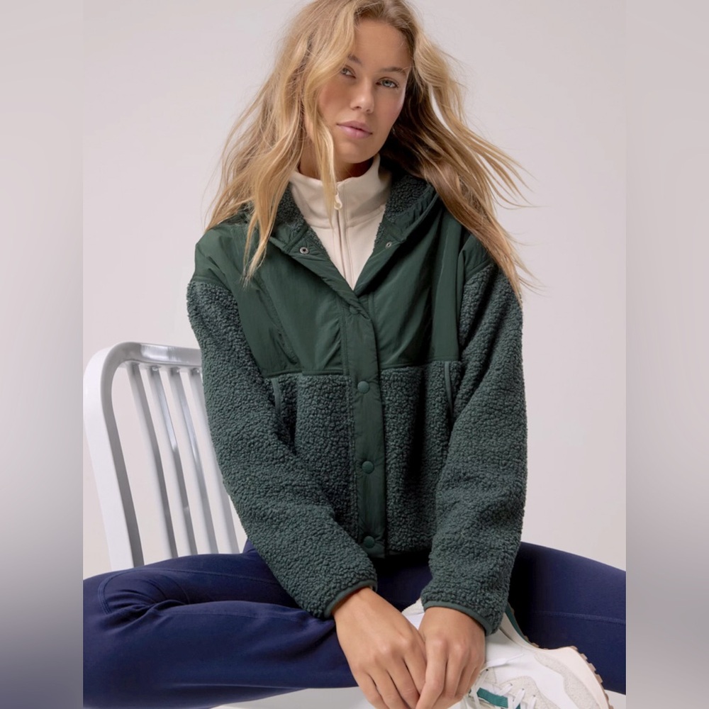 OFFLINE By Aerie Fluff Love Sherpa Jacket - mystical green